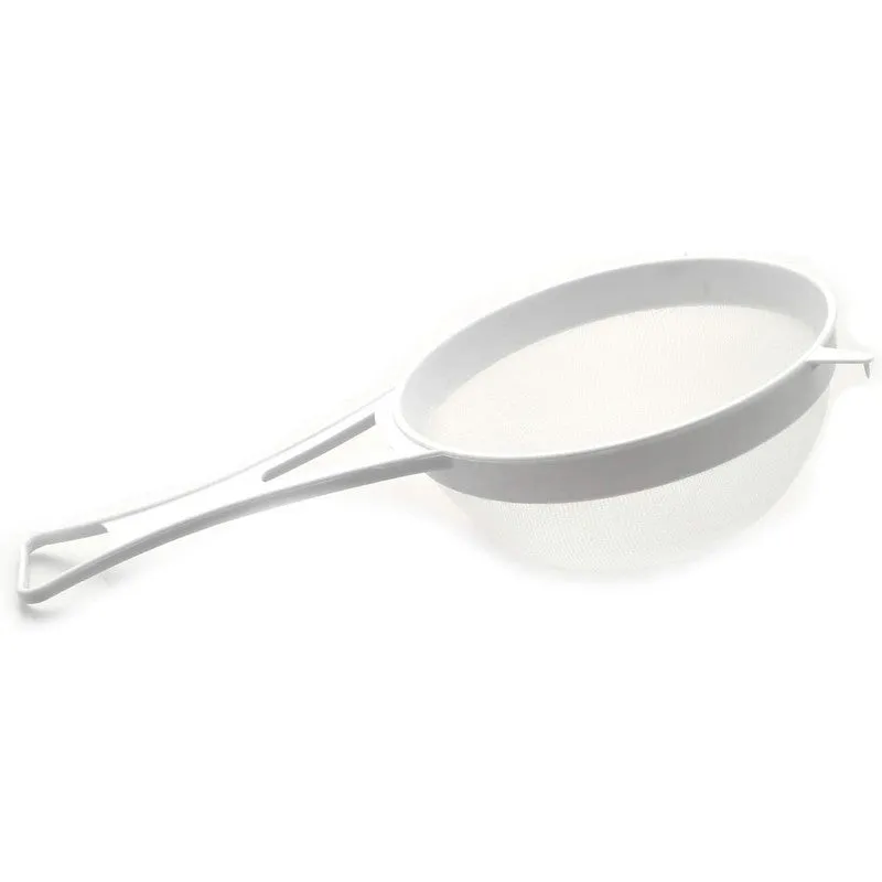 Chef Aid Strainers and Sieves (Various Sizes)